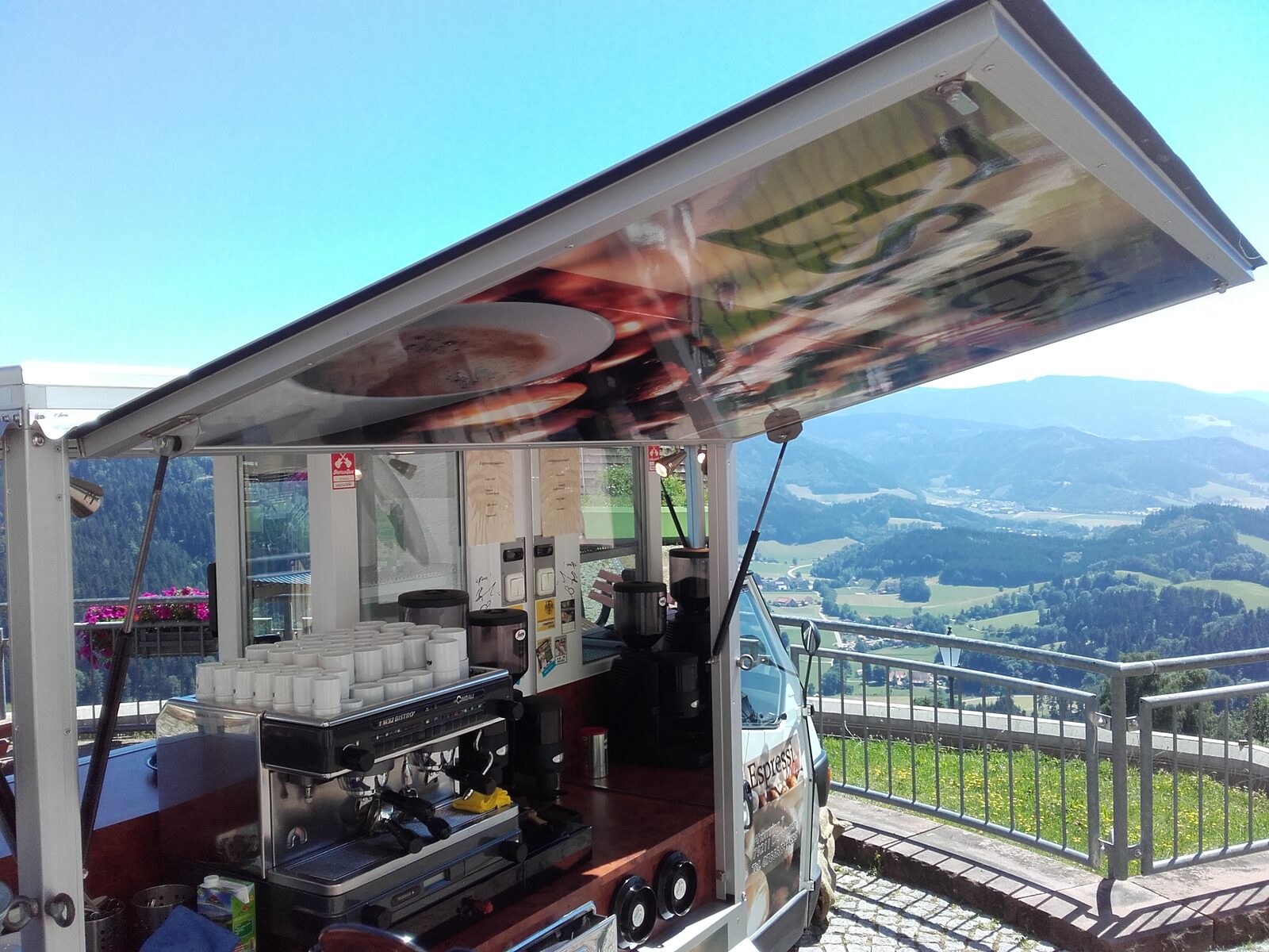 Espressi-Mobil im Einsatz outdoor